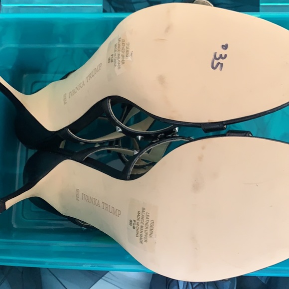 Ivanka Trump Size 9.5 - Picture 4 of 4